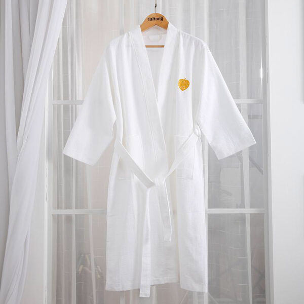 hotel quality bathrobes