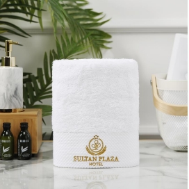 towel set with logo